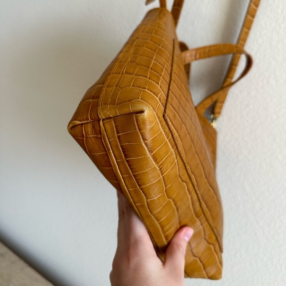 Madewell Zip-Top Small Transport Crossbody in Croc Embossed Leather - Picture 13 of 16